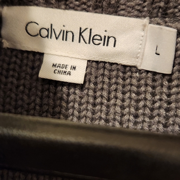 Mens Calvin Klein Sweater in Gray size Large NWOT - Picture 5 of 5